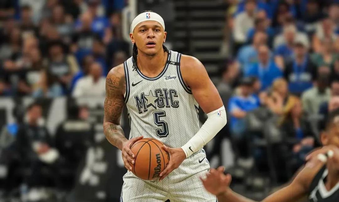 Lol-奥兰多魔术训练开放日；今夜外线爆发引欢呼；NBA常规赛在即；年轻球员得到机会的简单介绍