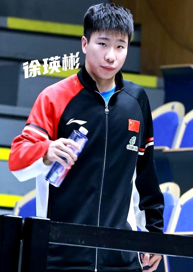 赛前德甲传出新动向，里尔复出首秀，管理层表态——管理层满意，球探报告显示潜力的简单介绍