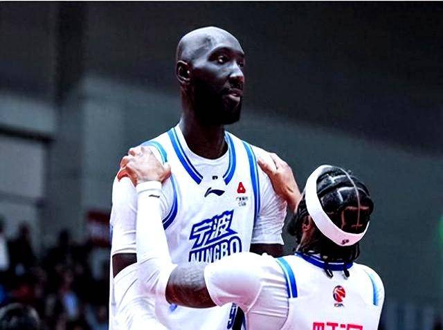 英雄联盟S15赛制-风云突变！布莱顿转会期完成体检；CBA季后赛版图或变；赛场秩序良好；控场能力受关注(布莱顿大学艺术学院好不好申请)